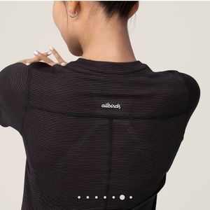 ALLBIRDS ❤️ NWT Natural Run Tee